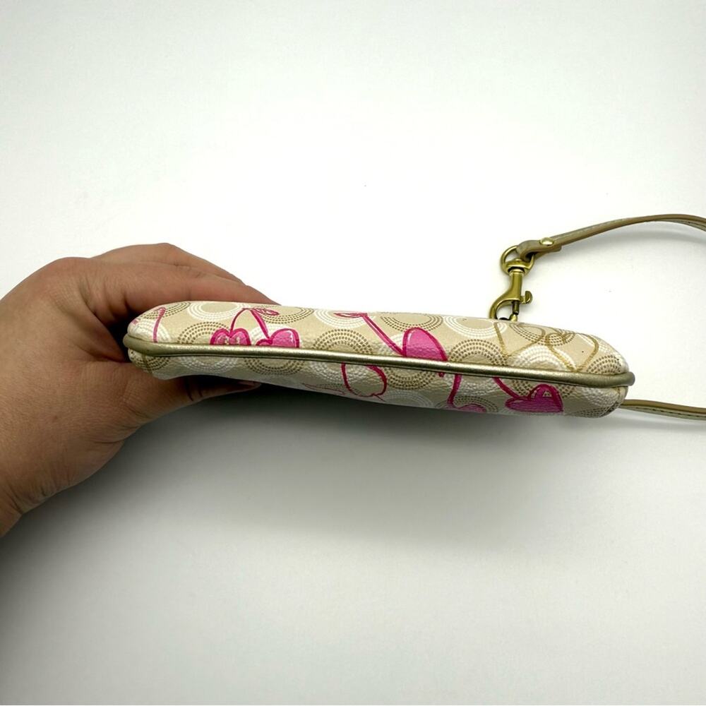 Coach Waverly Cherry Heart Signature Wristlet Khaki Pink 49240 BKHPK - Picture 3 of 15